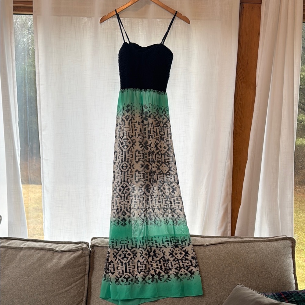 Elegant Green and Black Maxi Dress